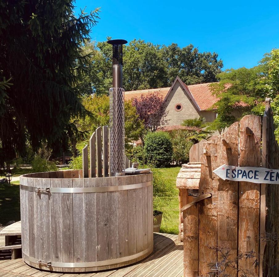 Les Yourtes Du Bearn - Domaine Des Deux Clos Bed & Breakfast Pontiacq-Viellepinte Luaran gambar