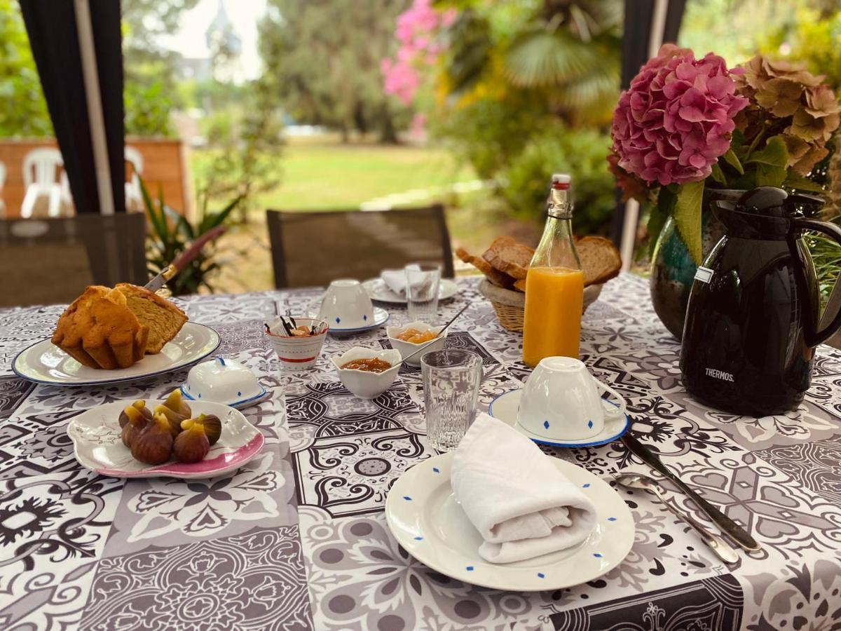 Les Yourtes Du Bearn - Domaine Des Deux Clos Bed & Breakfast Pontiacq-Viellepinte Luaran gambar