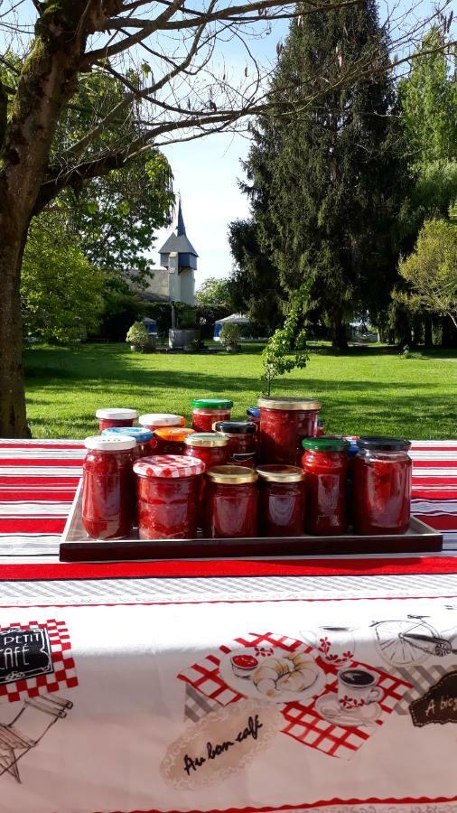 Les Yourtes Du Bearn - Domaine Des Deux Clos Bed & Breakfast Pontiacq-Viellepinte Luaran gambar